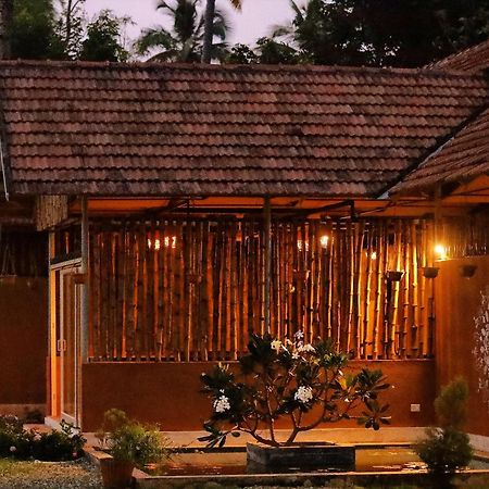 Pura Vida Varkala Hotel Екстериор снимка