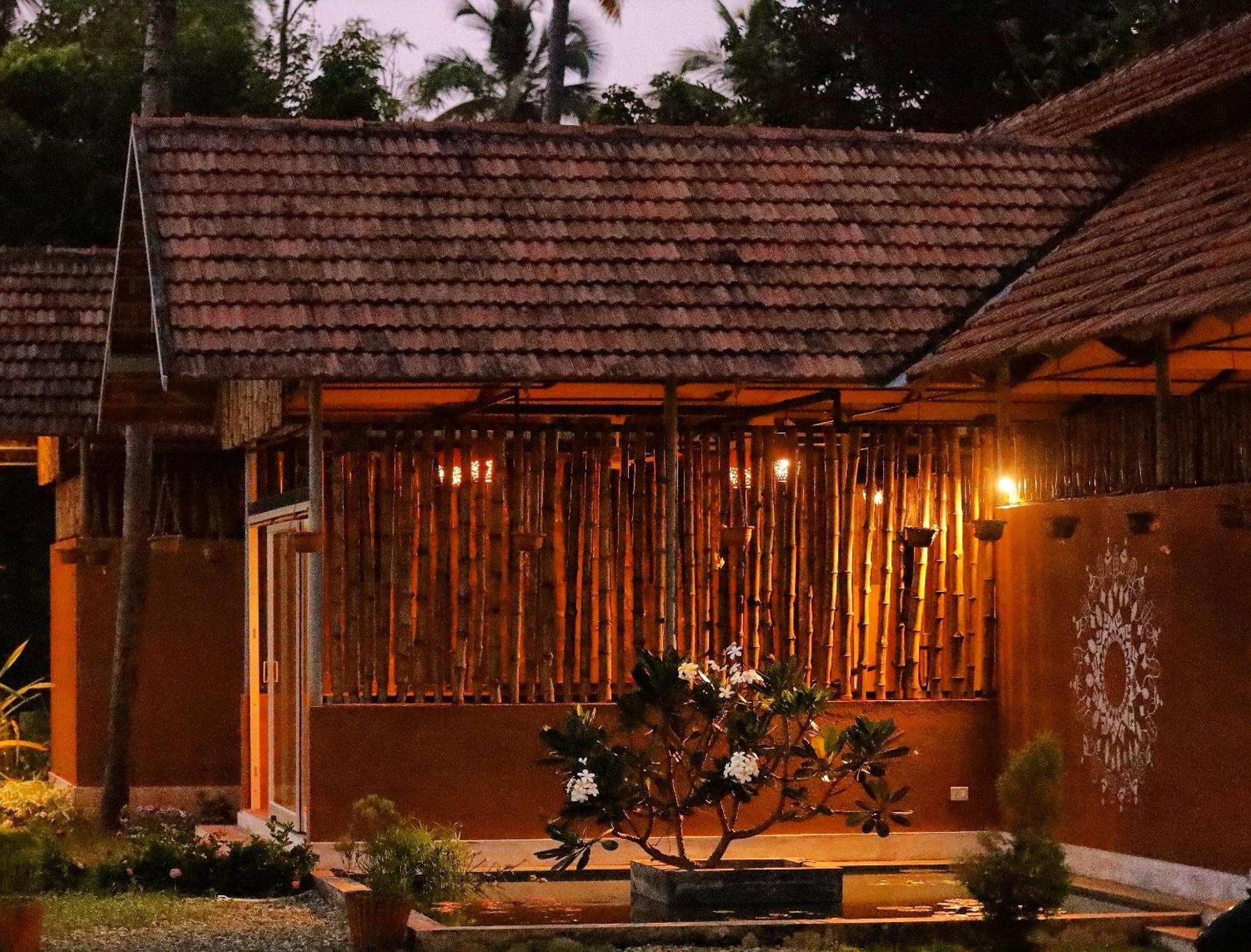 Pura Vida Varkala Hotel Екстериор снимка