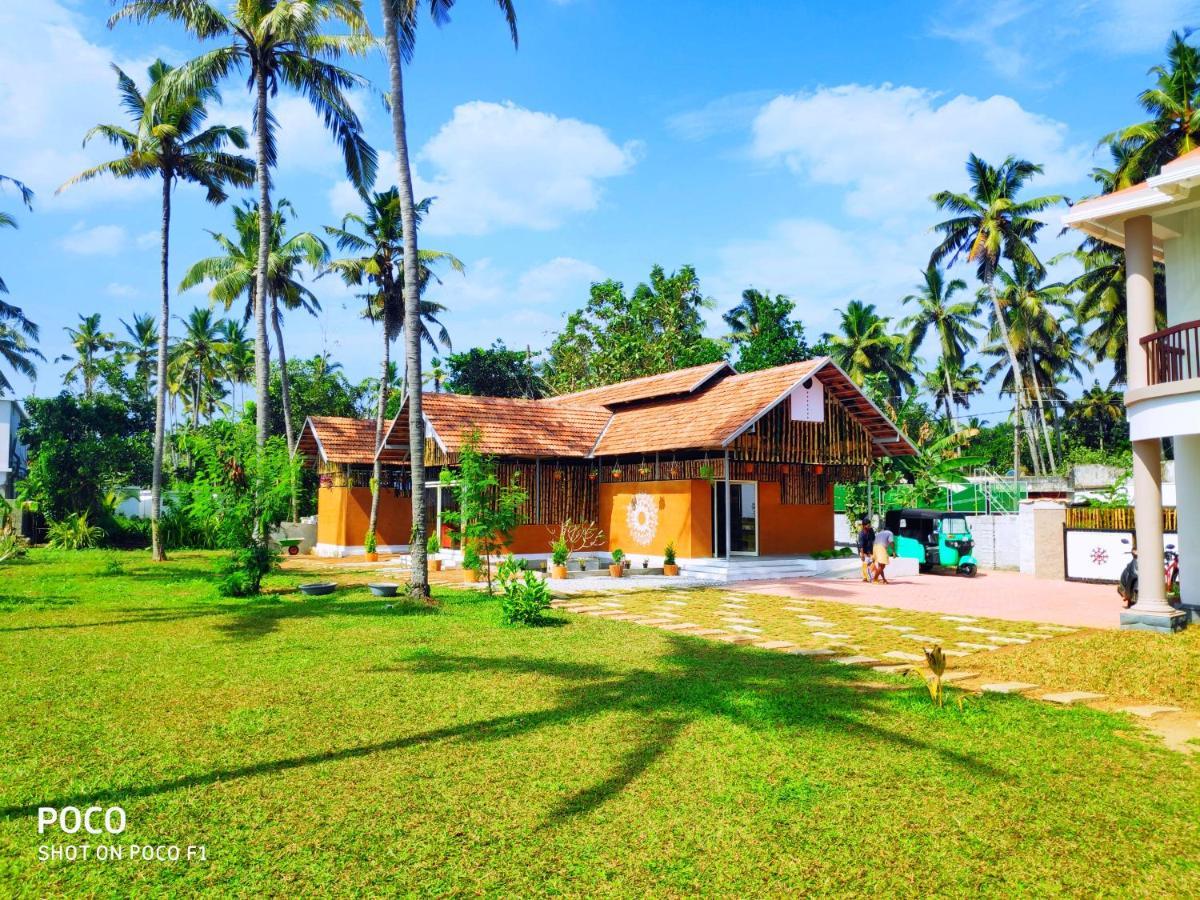 Pura Vida Varkala Hotel Екстериор снимка