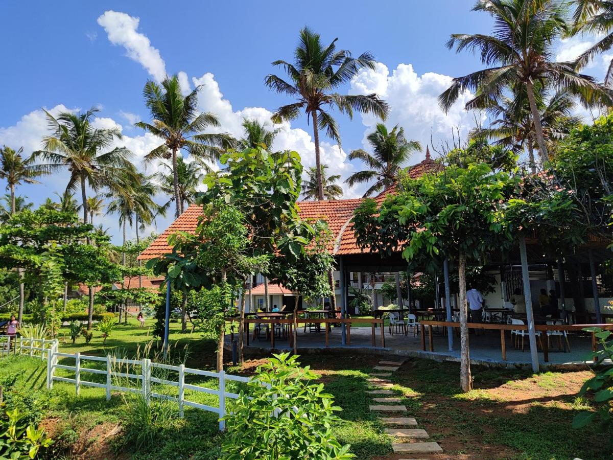 Pura Vida Varkala Hotel Екстериор снимка