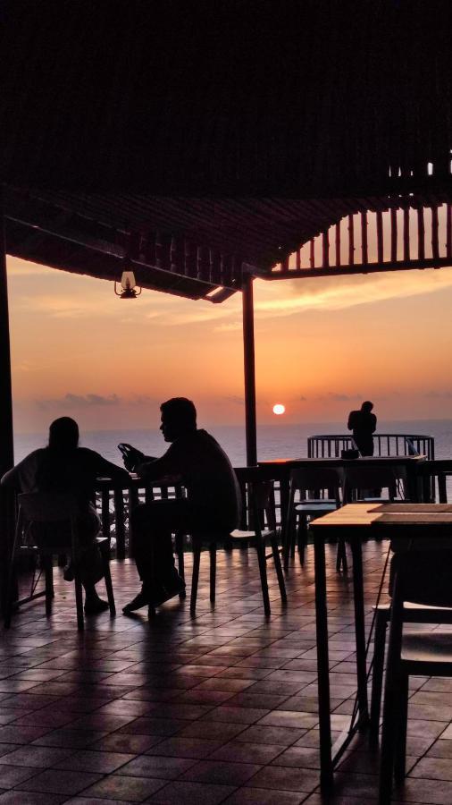 Pura Vida Varkala Hotel Екстериор снимка