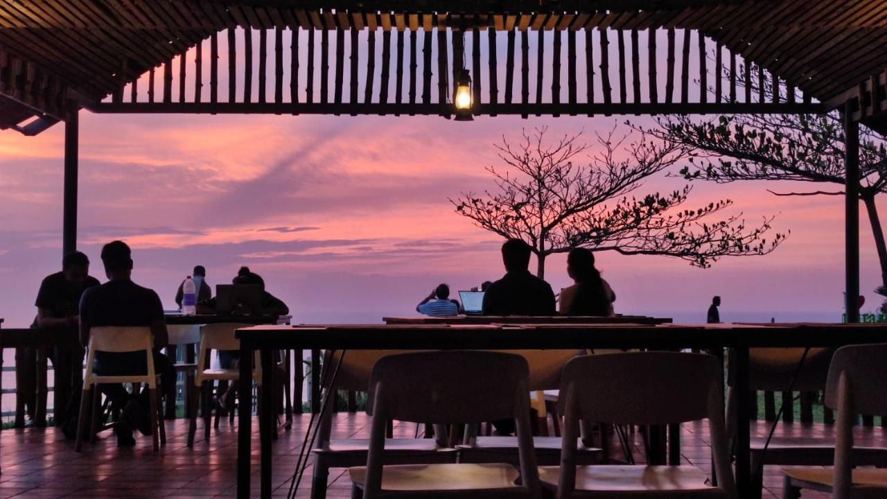 Pura Vida Varkala Hotel Екстериор снимка