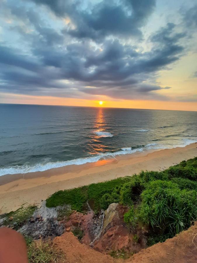 Pura Vida Varkala Hotel Екстериор снимка